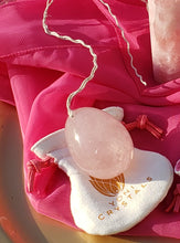 Load image into Gallery viewer, Rose Quartz Yoni Egg